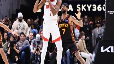 [图]武磊独揽3分 上海海港客场大胜青岛海牛5-0