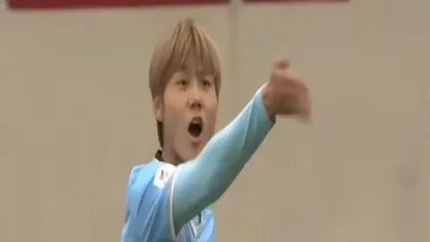 利物浦点球夺冠联赛杯，阿森纳不敌切尔西1-2，曼联险胜莱斯特城1-0